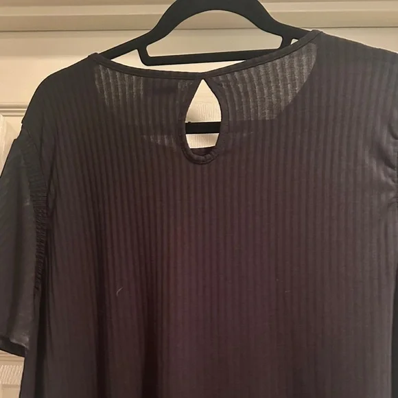 Lularoe Roselyn Black Short Sleeve Dress - Picture 2 of 3